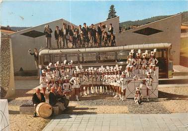 CPSM FRANCE 04 "Manosque, Les Majorettes et le Jaz Band"