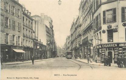 CPA FRANCE 57 " Metz, Rue Serpenoise"