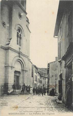 CPA FRANCE 84 " Mondragon, Le porche de l'église"