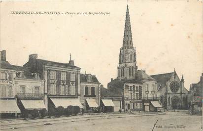 CPA FRANCE 86 " Mirebeau de Poitou, Place de la République"