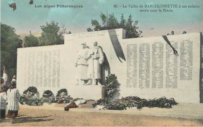 CPA FRANCE 04 " Barcelonnette, Le monument aux morts"