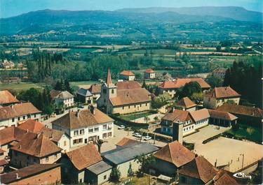 CPSM FRANCE 38 "Chimilin, Le centre du village et l'église, Vue aérienne"