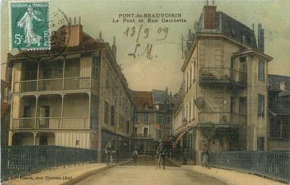 CPA FRANCE 38 " Pont de Beauvoisin, Le Pont et la Rue Gambetta"