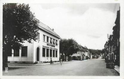 CPSM FRANCE 38 " Pont de Beauvoisin, La Poste et l'Avenue de la Gare"