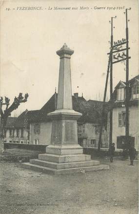 CPA FRANCE 38 " Vézeronce, Le monument aux morts"
