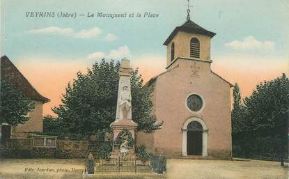 CPA FRANCE 38 " Veyrins, Le monument et la place"