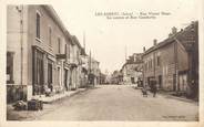 38 Isere CPA FRANCE 38 " Les Abrets, Rue Victor Hugo et Rue Gambetta"