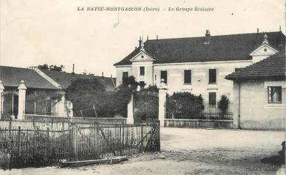 CPA FRANCE 38 " La Batie Montgascon, Le groupe scolaire"