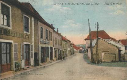 CPA FRANCE 38 " La Batie Montgascon, Rue centrale"
