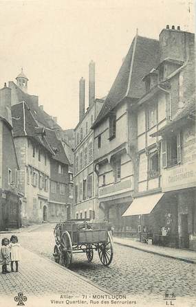 / CPA FRANCE 03 "Montluçon, rue des Serruriers"