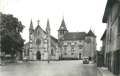 CPSM FRANCE 38 " Corbelin, L'église et la place"