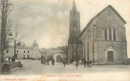 CPA FRANCE 38 " Thodure, La Place de l'église"