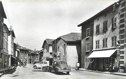 CPSM FRANCE 38 " Viriville, Place des Buttes"