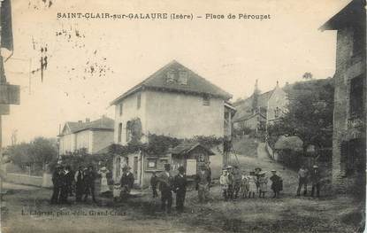 CPA FRANCE 38 " St Clair sur Galaure, Place de Pérouzet"