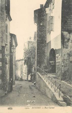 CPA FRANCE 83 " Bormes, Rue Carnot"