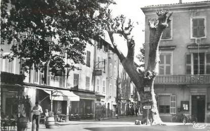 CPSM FRANCE 83 " Cuers, Place de la Mairie"