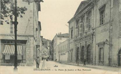 CPA FRANCE 83 " Draguignan, Le Palais de Justice et la Rue Nationale"