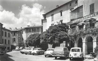 CPSM FRANCE 83 " Fayence, Place de la République"