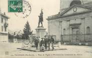 74 Haute Savoie CPA FRANCE 74 " Taninges, Place de l'église et le monument aux morts"