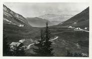 74 Haute Savoie CPSM FRANCE 74 " Le Col des Aravis, Les chalets et le Mont Lachat"