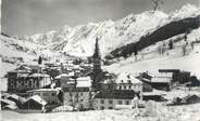 74 Haute Savoie CPSM FRANCE 74 " La Clusaz, Vue générale et la Chaîne des Aravis"