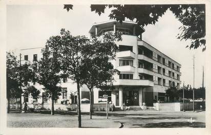 CPSM FRANCE 74 "Thonon les Bains, Hôtel Ecole Savoie Léman"