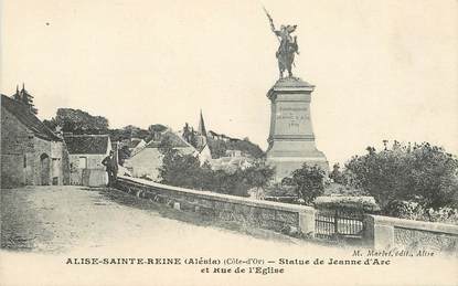 CPA FRANCE 21 "Alise Sainte Reine, statue de Jeanne d'Arc et rue de l'Eglise"