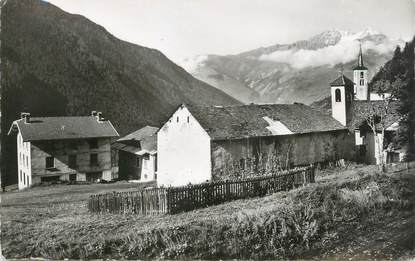 CPSM FRANCE 73 " Montvalezan, Chapelle des Pénitents , les écoles"