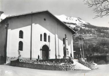 CPSM FRANCE 73 " Ste Foy, Le monument aux morts et l'entrée de l'église"