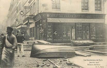 CPA FRANCE 75 "Les inondations de Paris, 1910, Bateaux Berthon"
