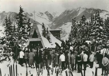 CPSM FRANCE 73 " Courchevel, La messe des skieurs"