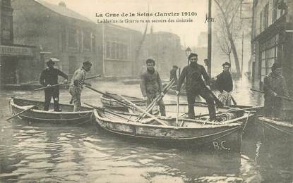 CPA FRANCE 75 "Les inondations de Paris, 1910, la marine de Guerre au secours des sinistrés"