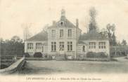 37 Indre Et Loire / CPA FRANCE 37 "Les Hermites, hôtel de ville et l'école des garçons"