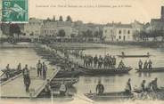 49 Maine Et Loire CPA FRANCE 49 " Chalonnes, Lancement d'un pont de bateaux sur la Loire"