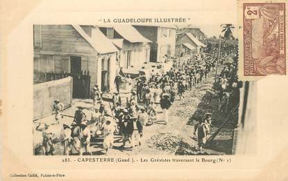 CPA GUADELOUPE illustrée "Capesterre, les Grèvistes traversant le Bourg" / N°283