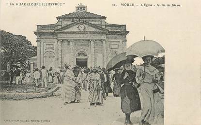 CPA GUADELOUPE illustrée "Moule, L'Eglise, sortie de Messe" / N° 22