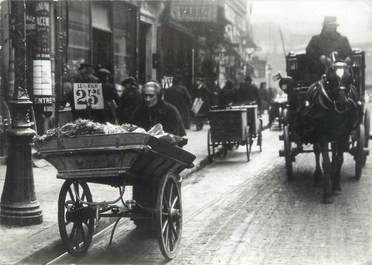 CPSM FRANCE 75 " Paris, Le centime de la belle époque"