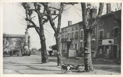 CPSM FRANCE 69 " Chasselay, Place de la Mairie"