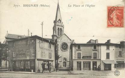 CPA FRANCE 69 "Brignais, La place et l'église"