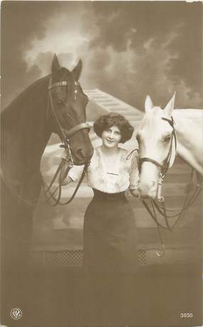 CPA FEMME / CHEVAL