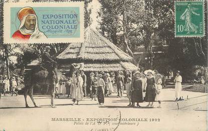 CPA FRANCE 13 " Marseille, Exposition Coloniale 1922, Cour intérieure du Palais de l'AOP" / VIGNETTE