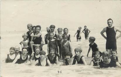 CARTE PHOTO BAIGNEURS / PLAGE