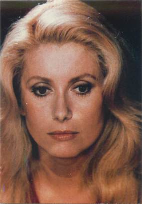 CPSM ARTISTES " Catherine Deneuve"