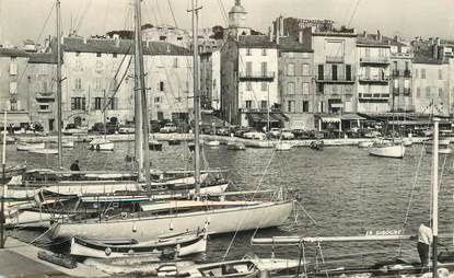CPSM FRANCE 83 "Saint Tropez, un coin du port"
