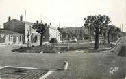 85 Vendee CPSM FRANCE 85 "Grues, la place publique"