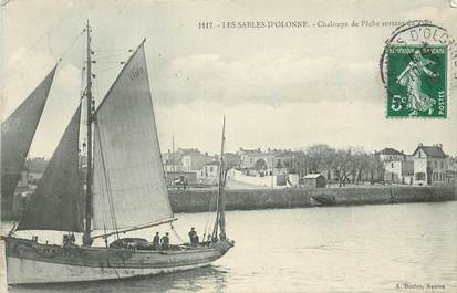 CPA FRANCE 85 "Les Sables d'Olonne, bateau de pêche"