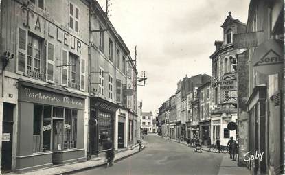 CPA FRANCE 85 "Luçon, La rue Georges Clémenceau"