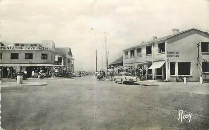 CPSM FRANCE 85 "Brétignolles, la place et l'avenue de la Parée"