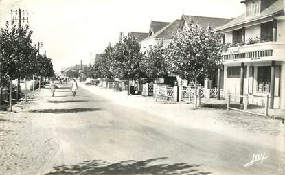 CPSM FRANCE 85 "Saint Jean de Monts, avenue de la plage"