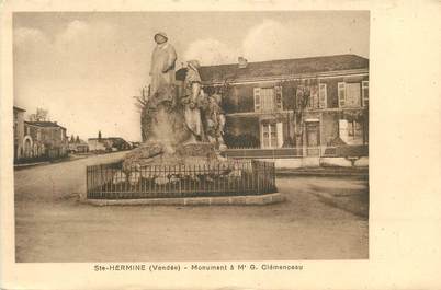 CPA FRANCE " Ste-Hermine - monument à M' G Clémenceau "